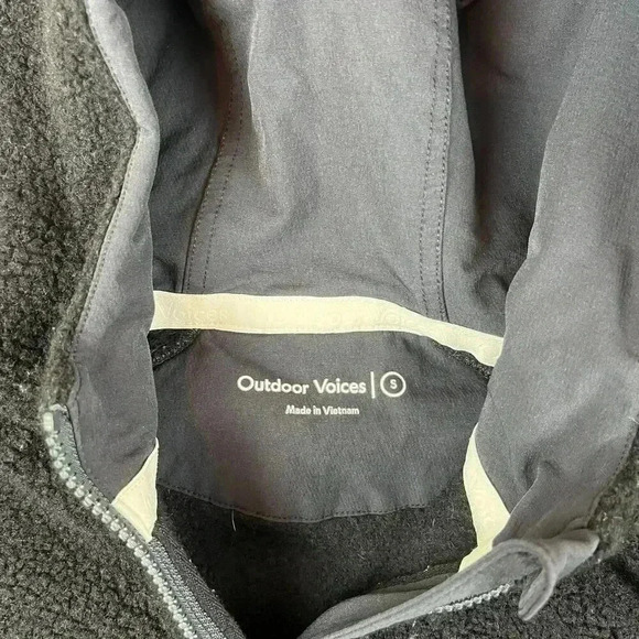SOLD Outdoor Voices Mega Fleece Wool Blend Hoodie Sweater 1/2 Zip Sz S Black - Picture 3 of 11